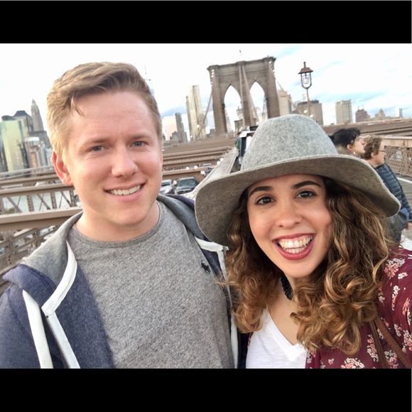 Meet your Posher, Alix - Picture 3 of 9